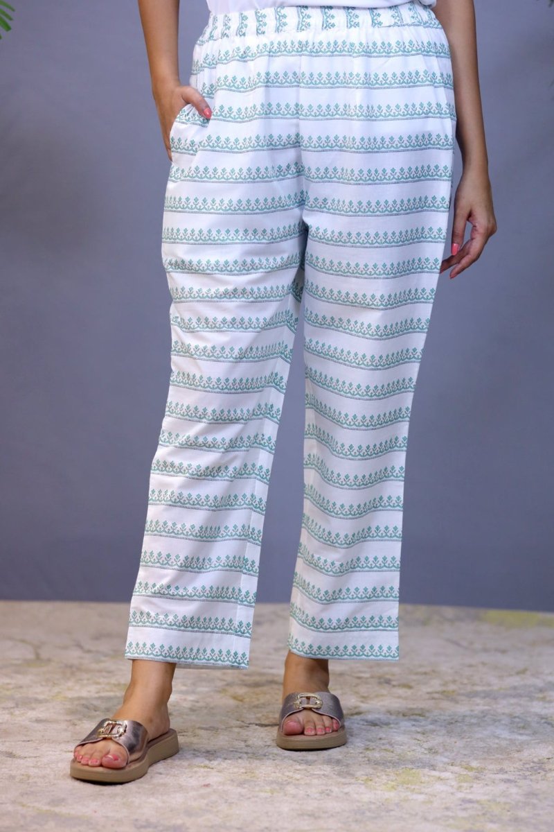 White Cotton printed Straight Pant