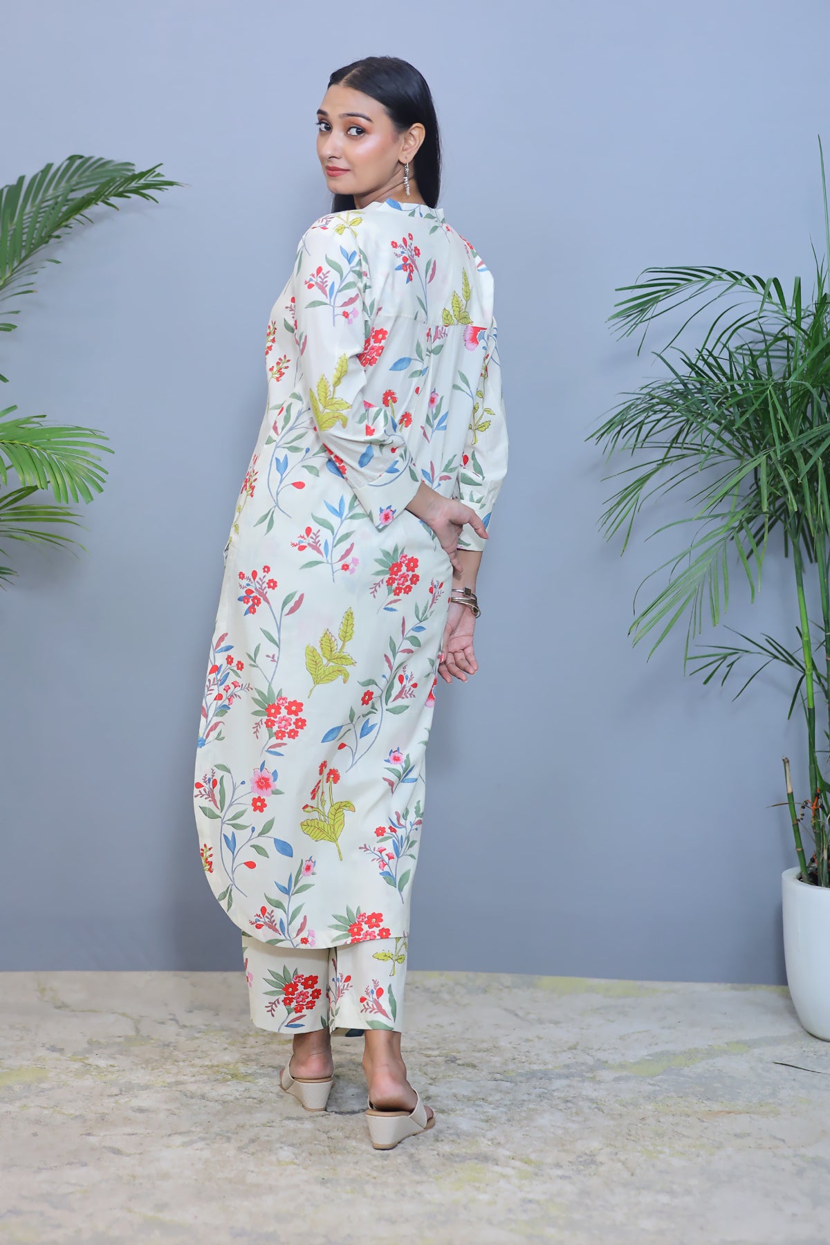 Egg white floral print Cotton Co-ord Set/ Kurta Pant - Set of 2