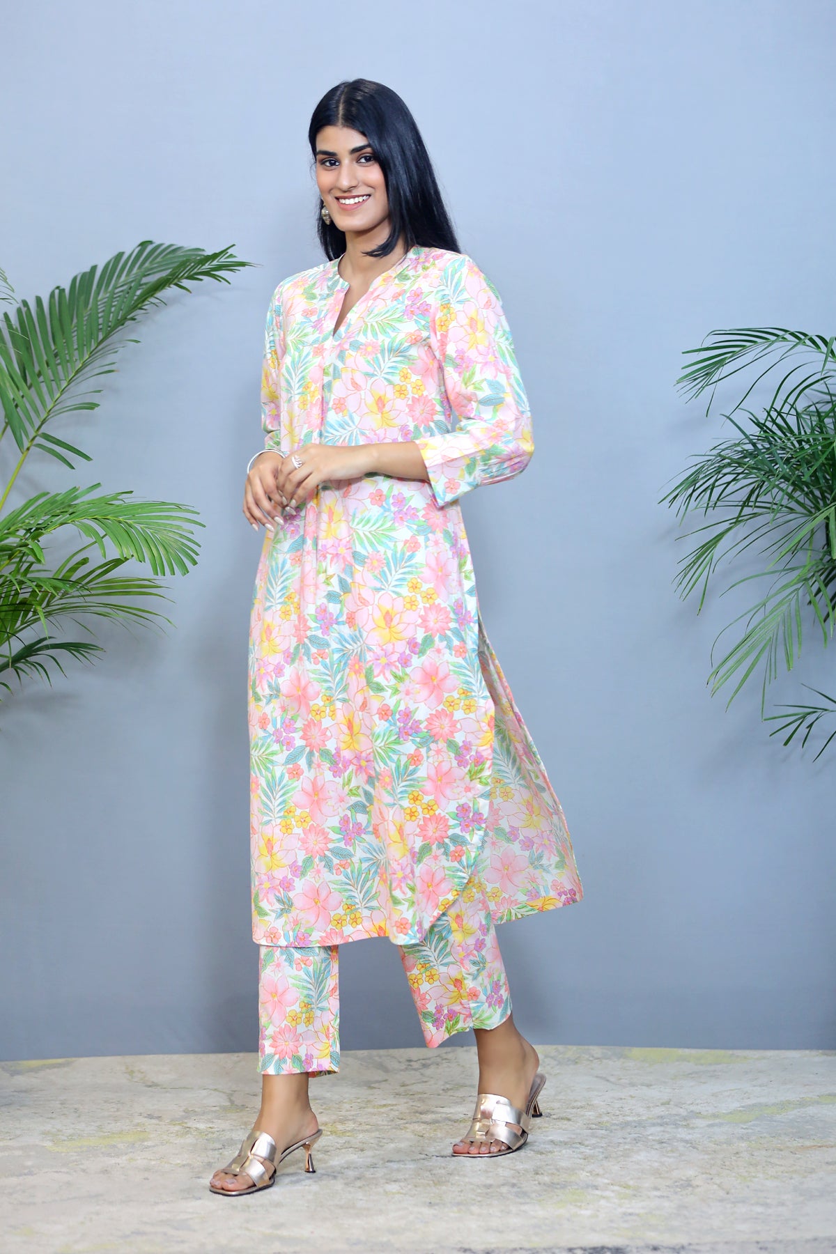 Light Pink floral print Cotton Co-ord Set / Kurta Pant- Set of 2